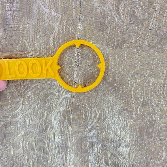 Lauren Ralph Lauren Cocktail Evening Dress Gold Metallic Sleeveless Sz 10 - Picture 3 of 6